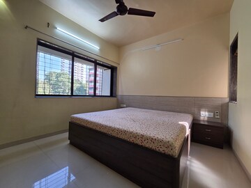 Bedroom in 2 BHK Apartment at Goregaon East – for Rent