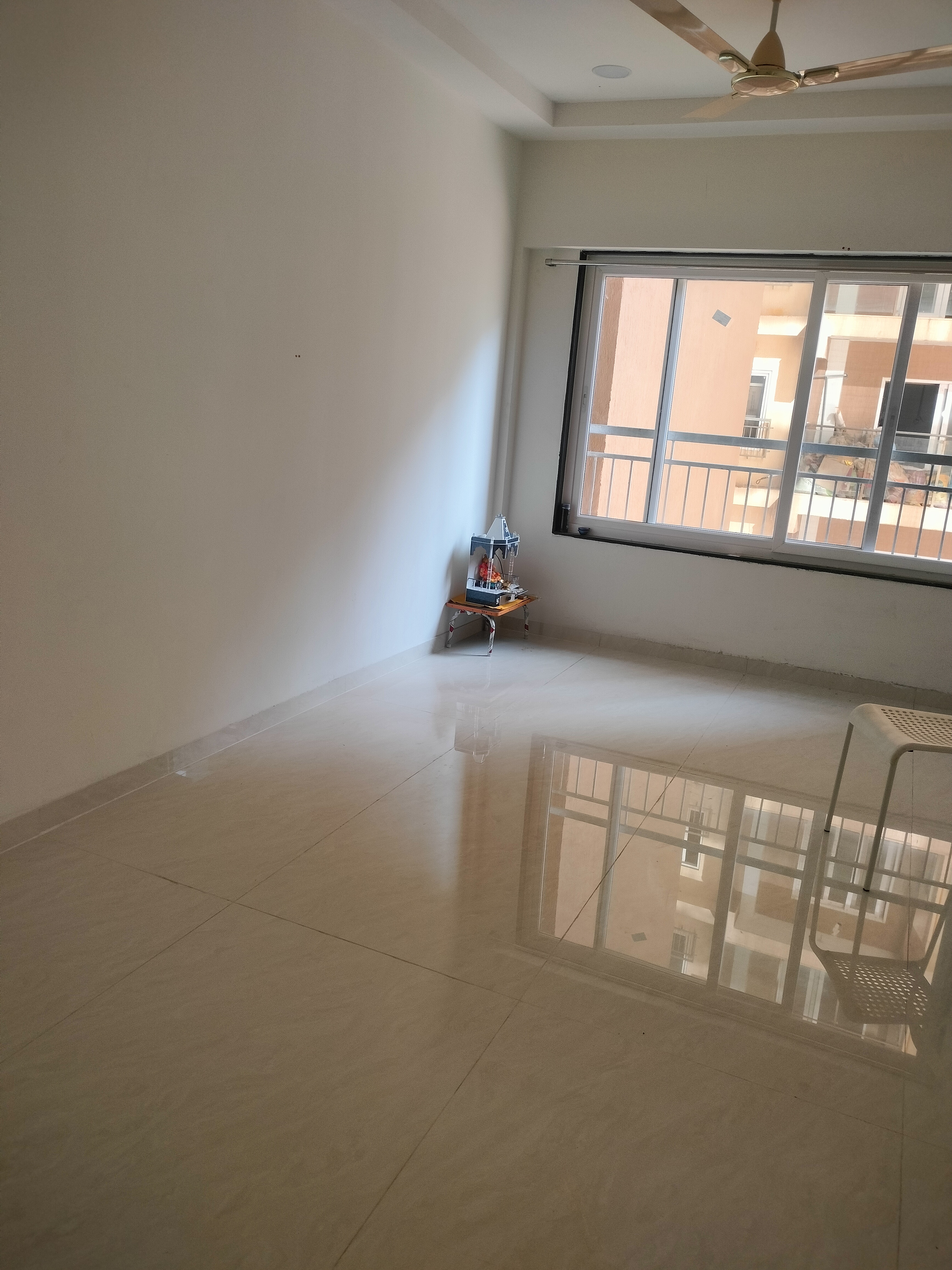 2 BHK Apartment For Rent in Hig Mig Mhada 