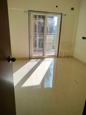 Room in 2 BHK Apartment at Goregaon West – for Rent