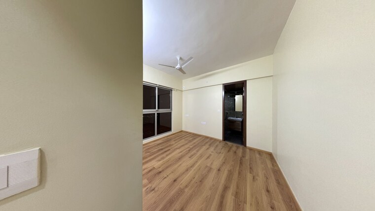 Room, shapoorji-pallonji-epsilon 2 Bedroom 870 Sq.Ft. Apartment In Kandivali East Mumbai 9676850