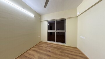 Room in 2 BHK Apartment at Shapoorji Pallonji Epsilon, Kandivali East – for Rent