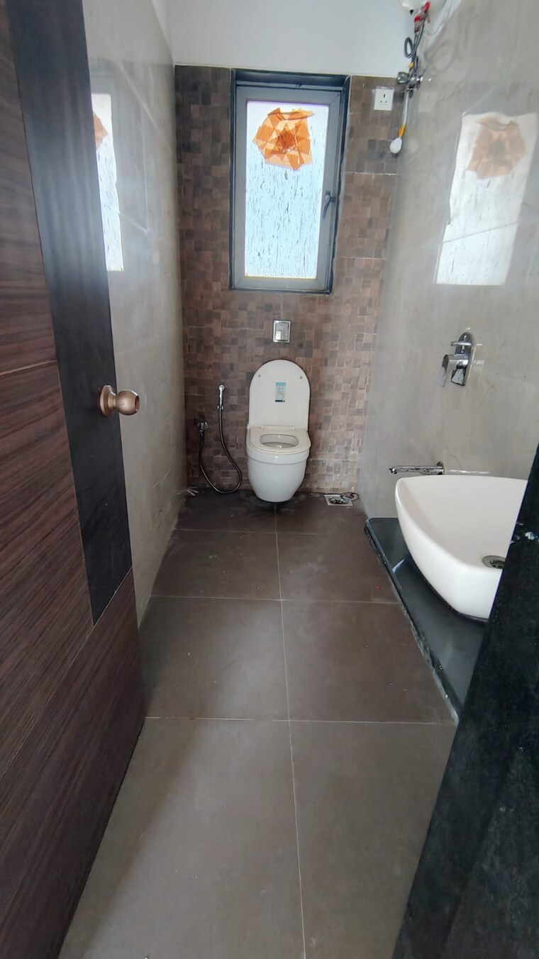 Attached Bathroom, chirag-bhagat-grandeur 2 Bedroom 900 Sq.Ft. Apartment In Malad West Mumbai 9676762