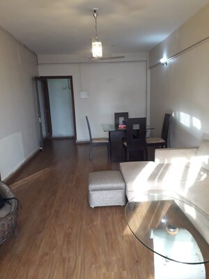 Room in 2 BHK Apartment at Dandelion Apartment, Bandra West – for Rent