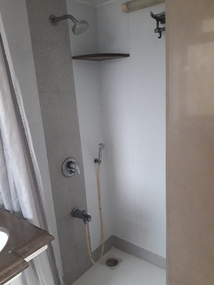 Bathroom, dandelion-apartment 2 Bedroom 806 Sq.Ft. Apartment In Bandra West Mumbai 9676861