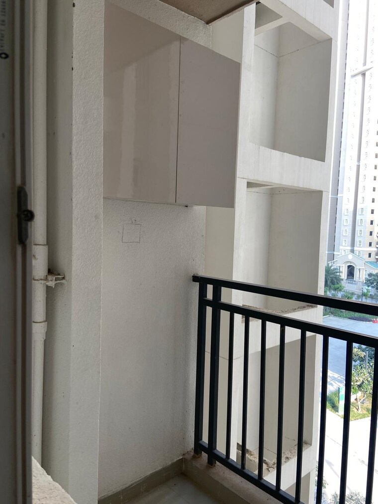 Balcony, amrapali-heartbeat-city 3 Bedroom 1350 Sq.Ft. Apartment In Sector 107 Noida 9676862