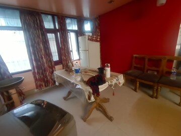 Living Room in 3 BHK Apartment at Fraser Road Area – for Rent