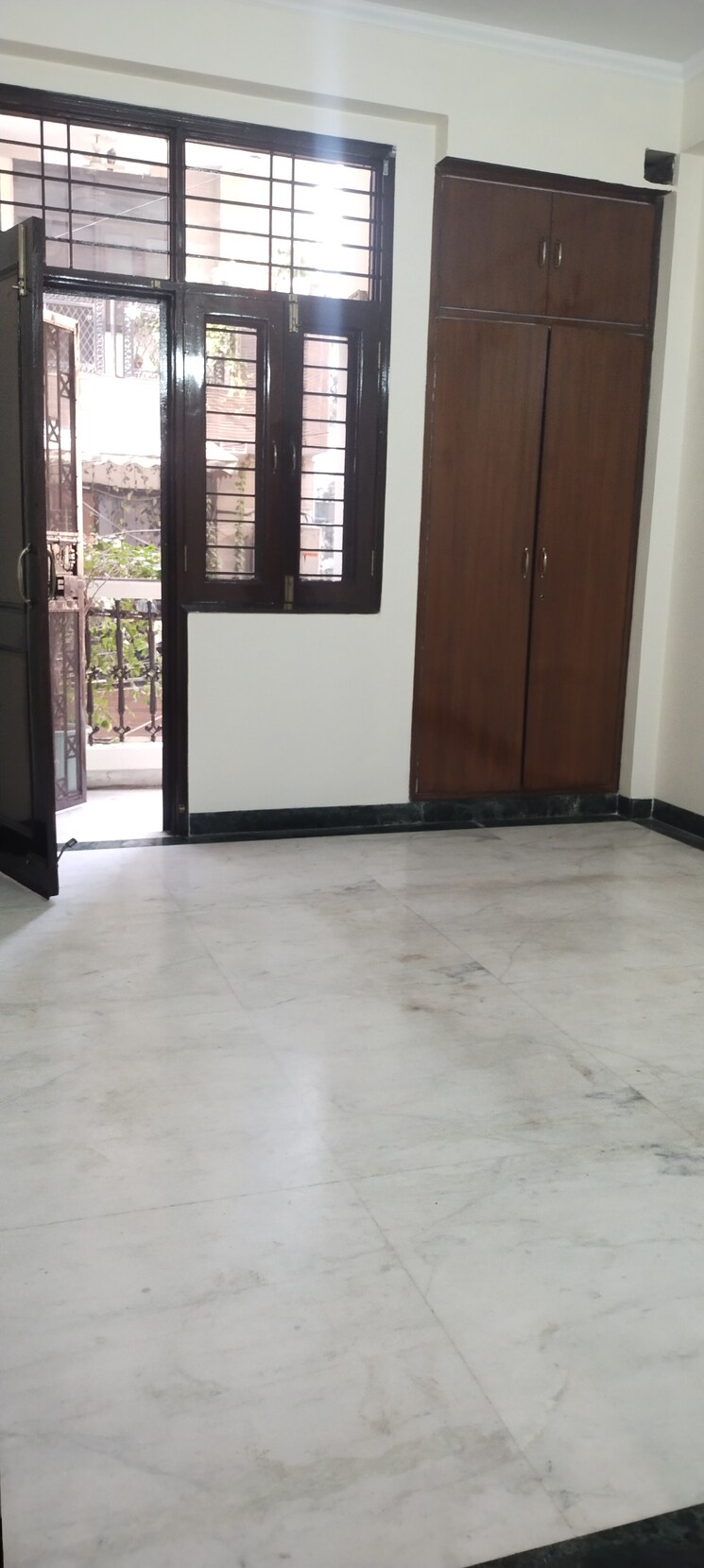 Room, mayur vihar phase 1 3.5 Bedroom 1350 Sq.Ft. Builder Floor In Mayur Vihar Phase 1 Delhi 9676957