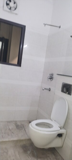 Bathroom in 3.5 BHK Builder Floor at Mayur Vihar Phase 1 – for Rent