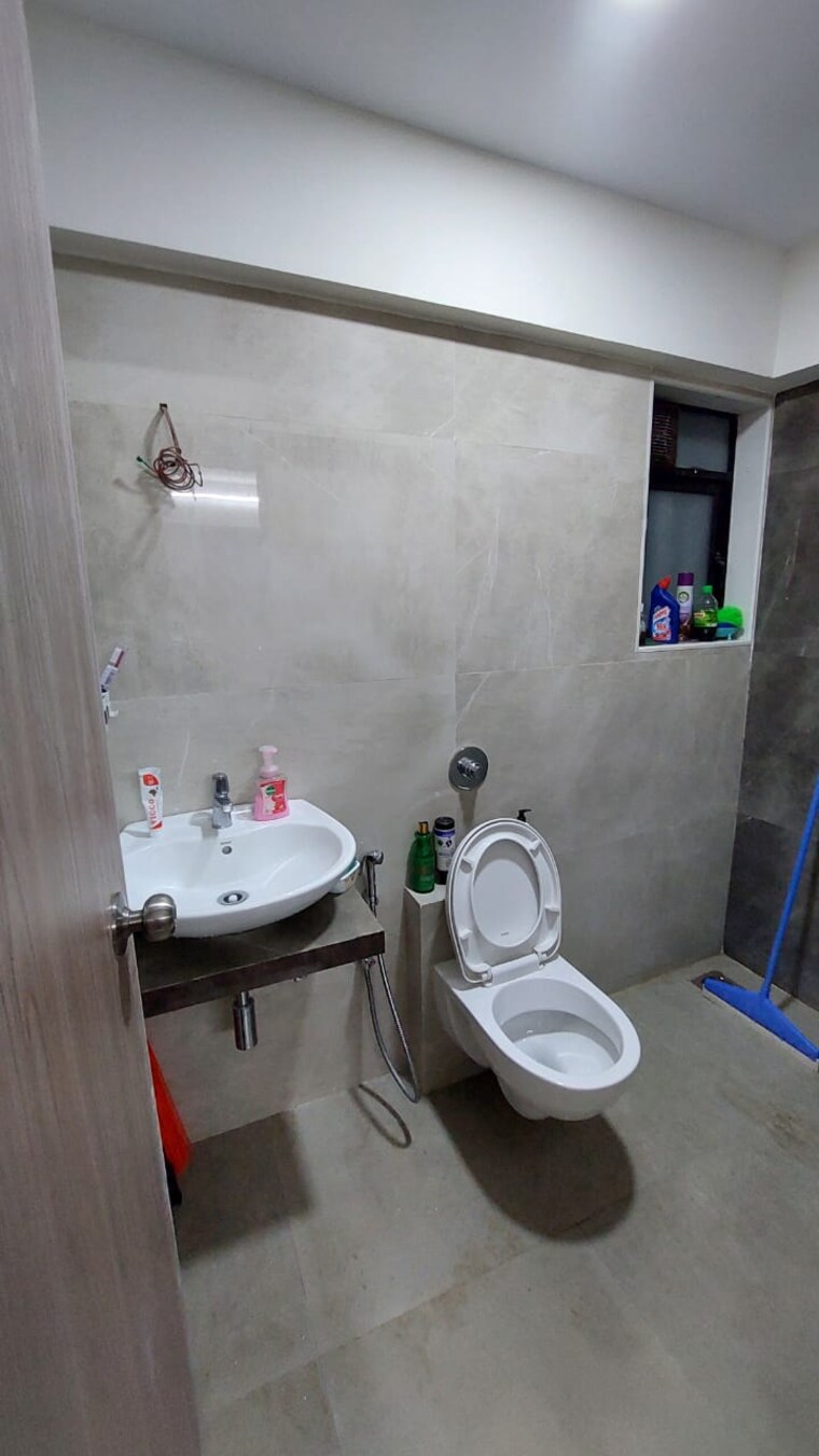 Bathroom, chandiwala-pearl-heaven 1.5 Bedroom 473 Sq.Ft. Apartment In Andheri East Mumbai 9676897