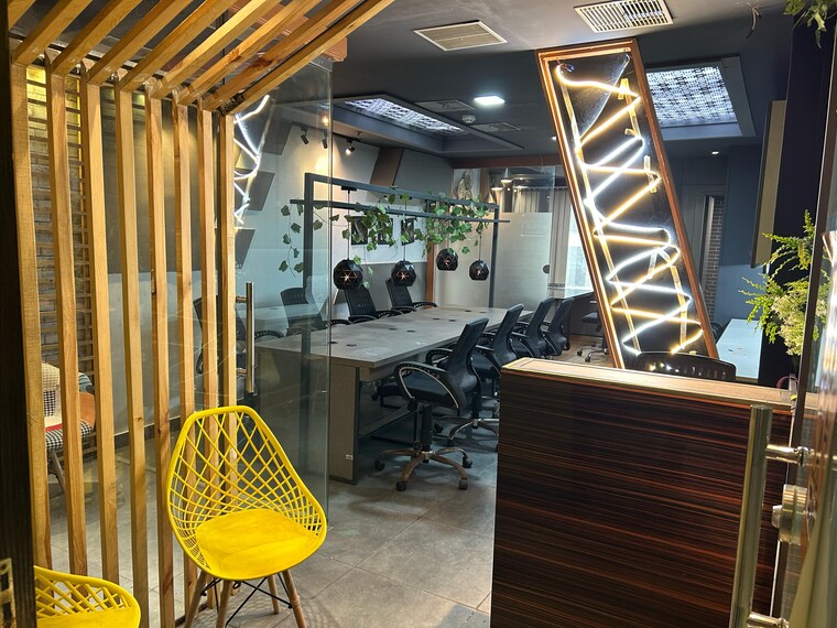 Gym, netaji subhash place Commercial Office Space 627 Sq.Ft. In Netaji Subhash Place Delhi 9677004