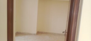Room in 1 BHK Apartment at Raunak Unnathi Woods Phase 4 And 5, Ghodbunder Road – for Sale