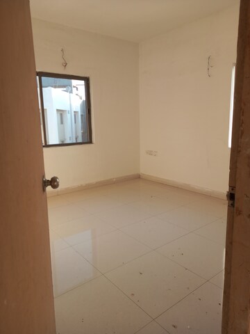 Room in 3 BHK Apartment at Namkum – for Sale