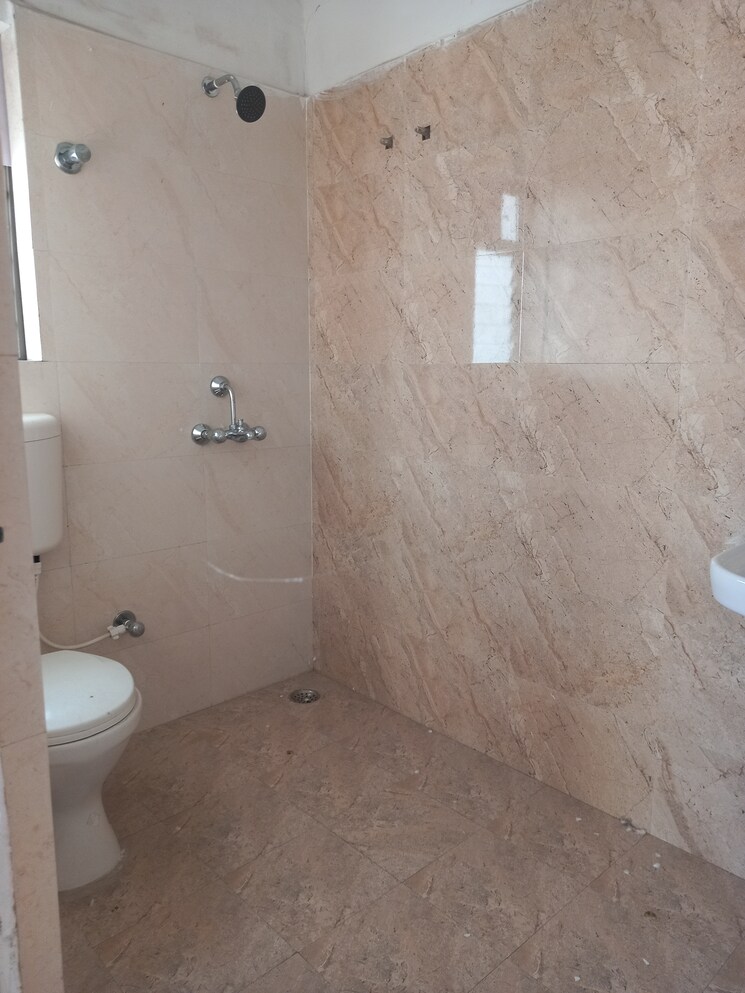 Attached Bathroom, namkum 3 Bedroom 1325 Sq.Ft. Apartment In Namkum Ranchi 9677137