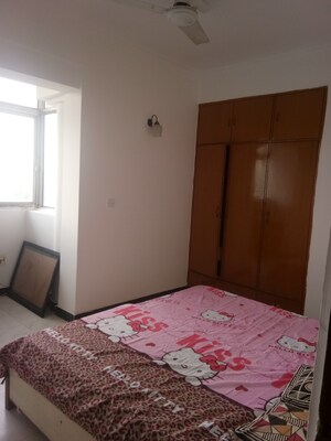 Bedroom in 2 BHK Apartment at DLF Regency Park I, Dlf Phase iv – for Sale