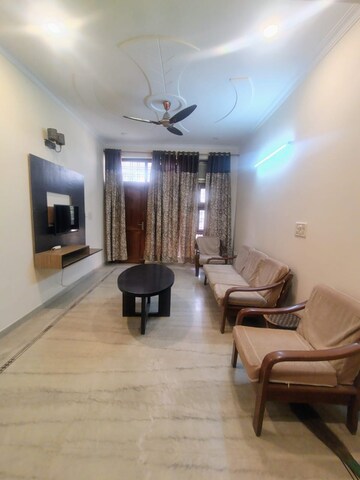 Living Room in 3 BHK Builder Floor at Sector 22 – for Rent