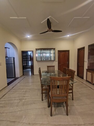 Parking in 3 BHK Builder Floor at Sector 22 – for Rent