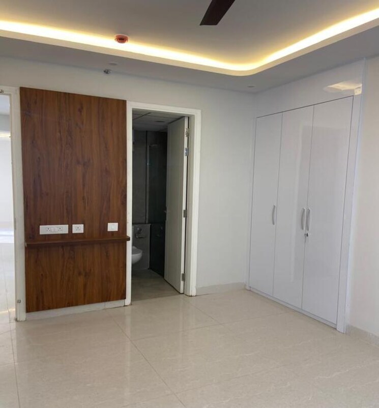 Room, sector 107 3 Bedroom 1380 Sq.Ft. Apartment In Sector 107 Noida 9677166