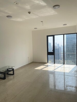 Room in 2 BHK Apartment at Lodha The Park, Worli – for Rent