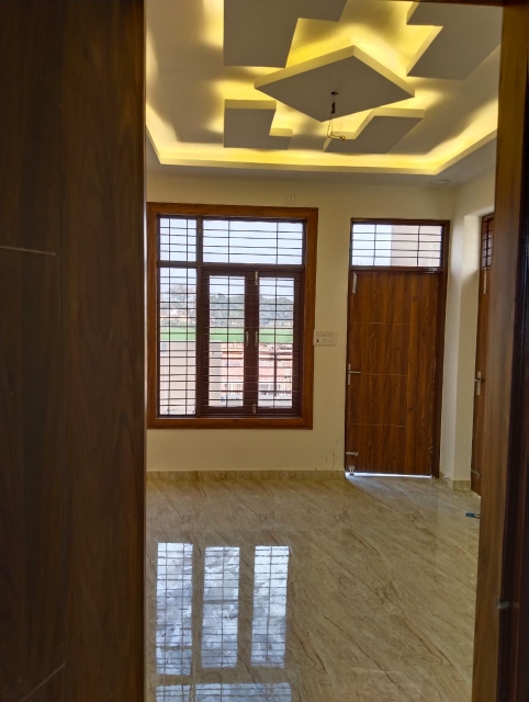 1 BHK + Pooja Room 600 Sq.Ft. Apartment in Mahadev Complex