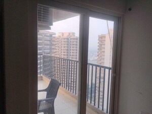 Room in 3 BHK Apartment at Gaur Yamuna City 16th Park View, Gaur Yamuna City – for Sale