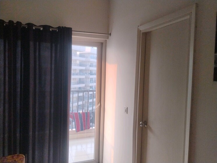 undefined, gaur-yamuna-city-16th-park-view 3 Bedroom 1375 Sq.Ft. Apartment In Gaur Yamuna City Greater Noida 9677265