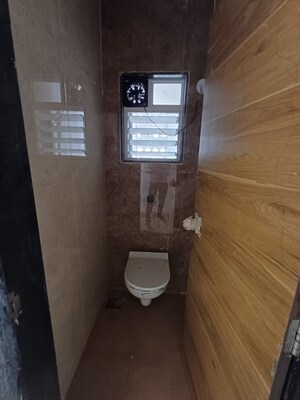 Attached Bathroom in 2 BHK Apartment at Samrin Heritage, Panch Pakhadi – for Rent