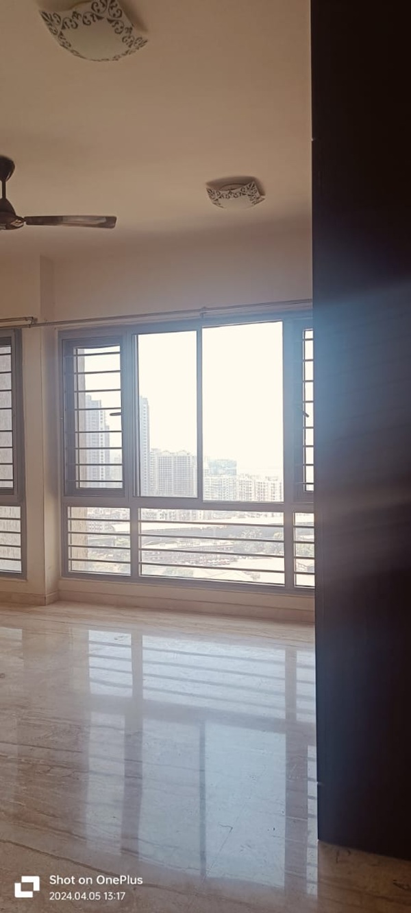 3.5 BHK Apartment For Sale in Radius Imperial Heights