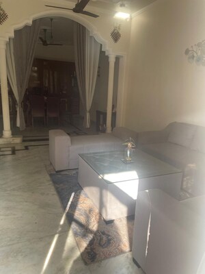 Bathroom in 3 BHK Builder Floor at Laxmi Garden Gurgaon, Sector 10a – for Rent