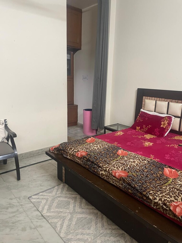Bedroom, laxmi-garden-gurgaon 3 Bedroom 2100 Sq.Ft. Builder Floor In Sector 10a Gurgaon 9677481