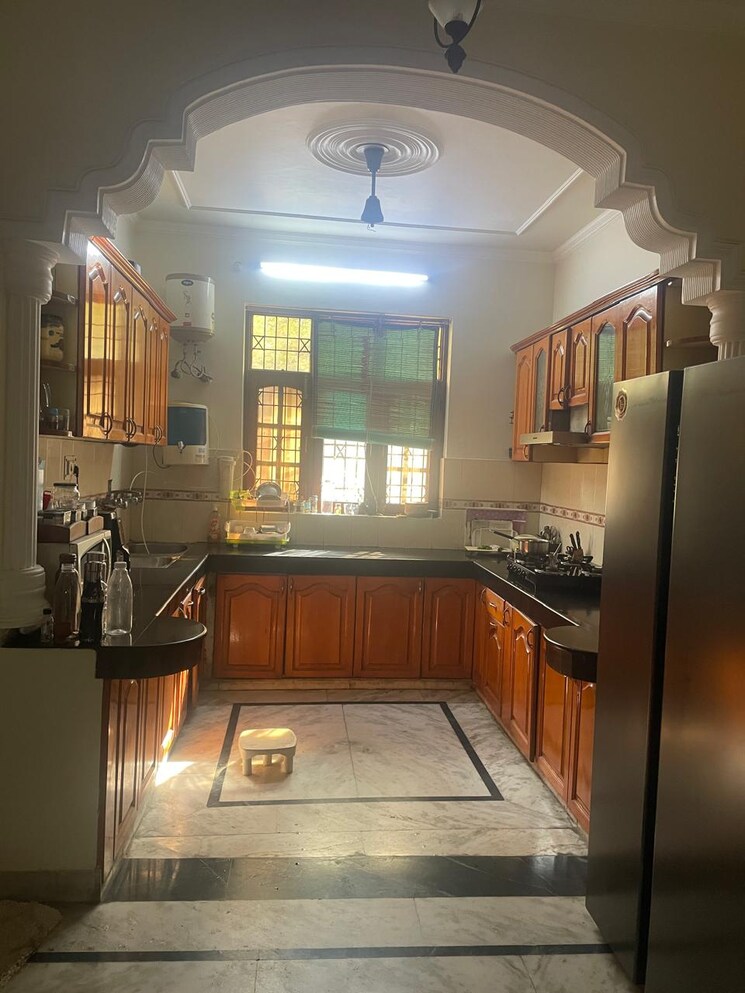 Kitchen, laxmi-garden-gurgaon 3 Bedroom 2100 Sq.Ft. Builder Floor In Sector 10a Gurgaon 9677481