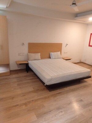 Room in  Pg at Orchid Island, Sector 51 – for Rent