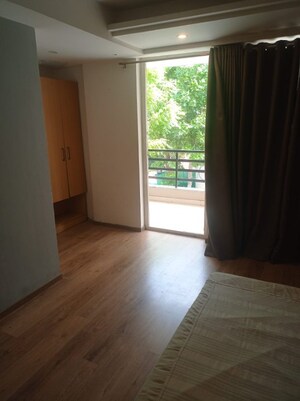 Room in  Pg at Orchid Island, Sector 51 – for Rent