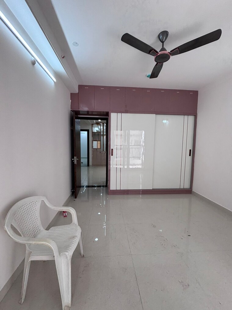 Bathroom, smr-vinay-iconia-hyderabad 2 Bedroom 1435 Sq.Ft. Apartment In Kondapur Hyderabad 9677478