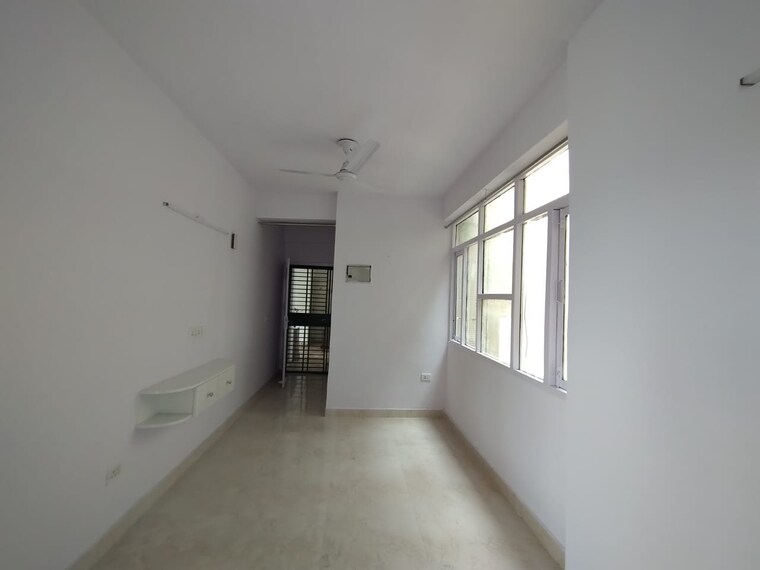 Room, vashisht-heights 3 Bedroom 850 Sq.Ft. Apartment In Sector 87 Faridabad 9677519