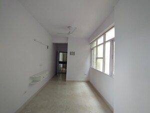 Room in 3 BHK Apartment at Vashisht Heights, Sector 87 – for Rent