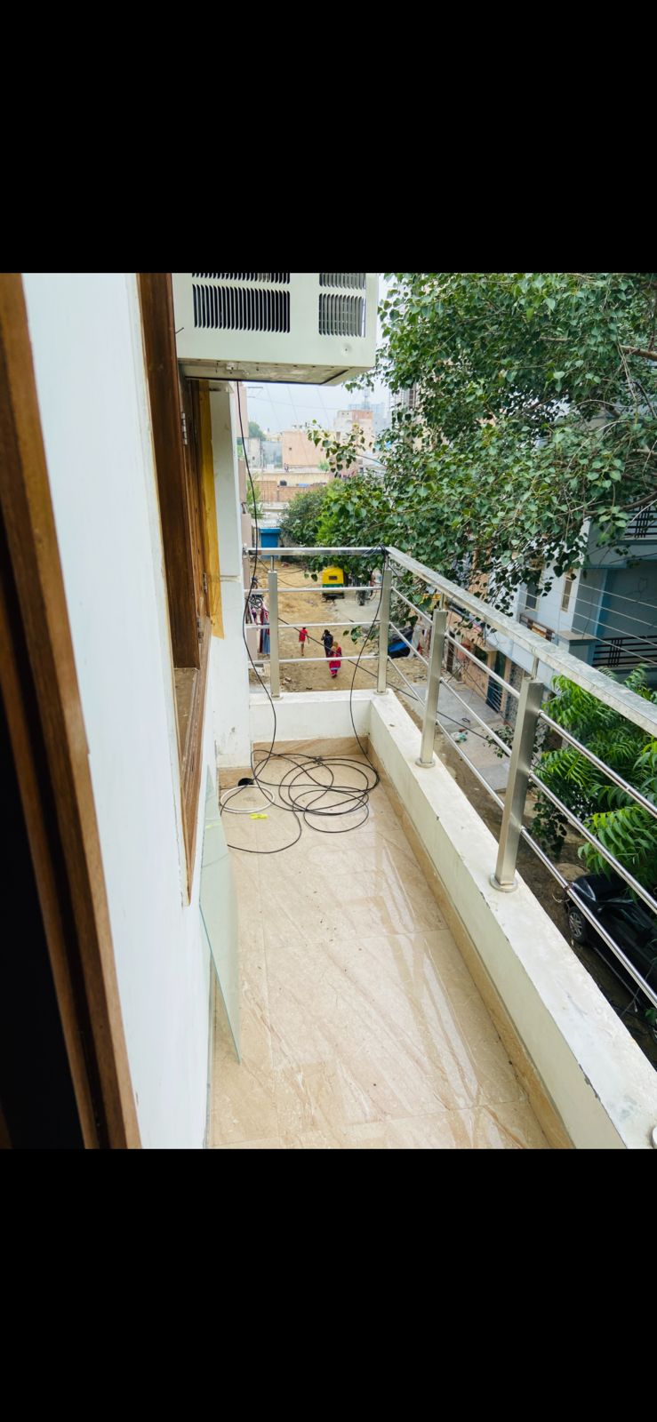 StudioBuilder Floor For Rent in DLF City Phase III