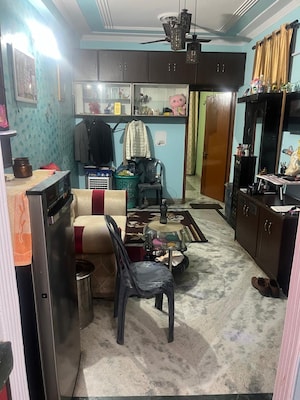 Hall in 1 BHK Builder Floor at Vaishali Sector 5 – for Rent