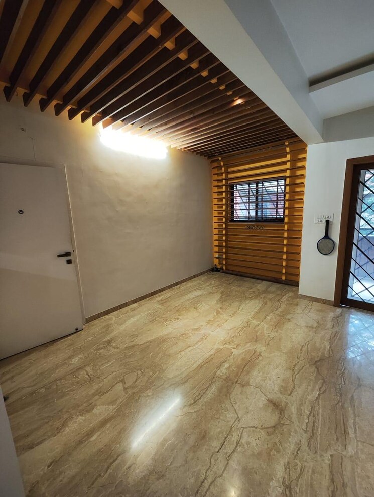 Room, clover-trump 2 Bedroom 950 Sq.Ft. Apartment In Koregaon Park Pune 9677606
