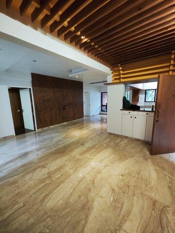 Room in 2 BHK Apartment at Clover Trump, Koregaon Park – for Rent