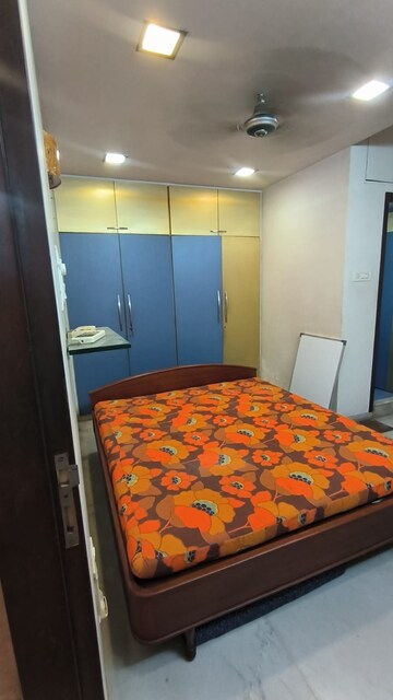 Bedroom in 2 BHK Apartment at Colaba – for Rent