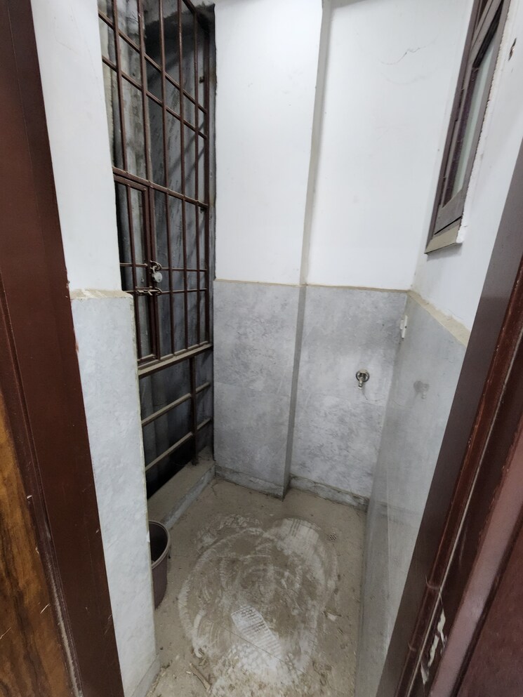 undefined, chattarpur 2 Bedroom 650 Sq.Ft. Builder Floor In Chattarpur Delhi 9677661