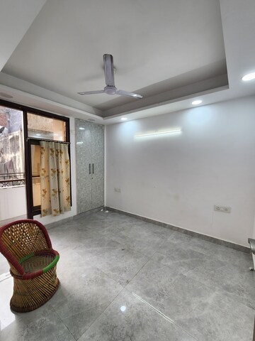 Room in 2 BHK Builder Floor at Chattarpur – for Rent