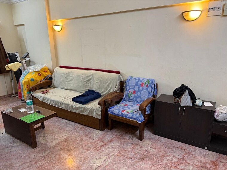 Bedroom, bandra west 1 Bedroom 650 Sq.Ft. Apartment In Bandra West Mumbai 9677613