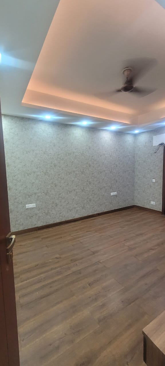 2 BHK Builder Floor For Rent in RWA Apartments Sector 27