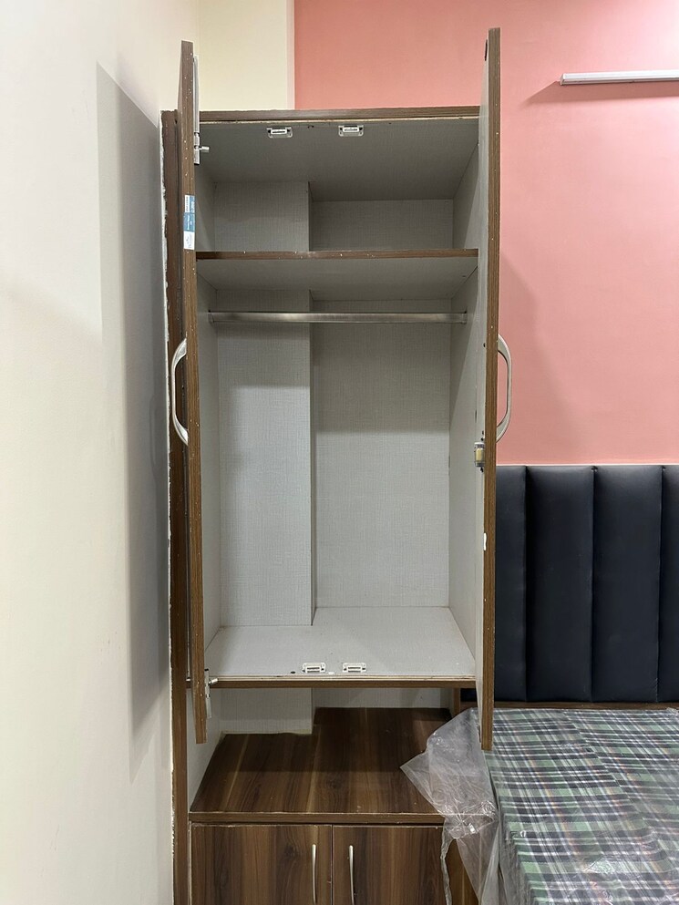 undefined, dlf-city-phase-iii 1 RK 520 Sq.Ft. Builder Floor In Sector 24 Gurgaon 9677750