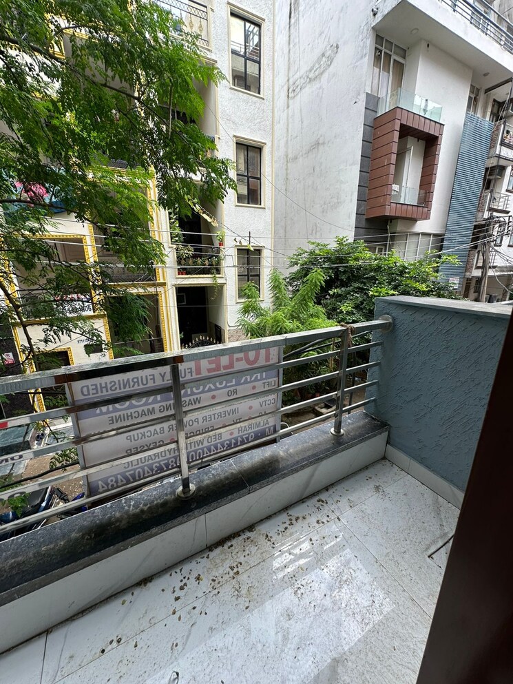 Balcony, dlf-city-phase-iii 1 RK 520 Sq.Ft. Builder Floor In Sector 24 Gurgaon 9677750