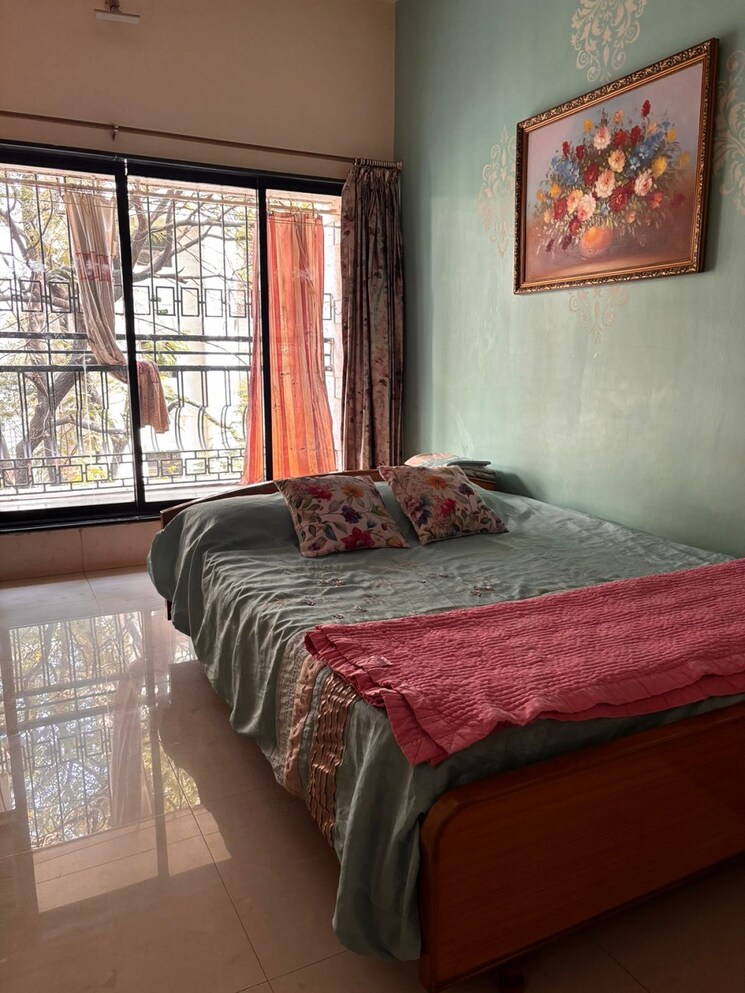 Bedroom, khar west 3 Bedroom 1100 Sq.Ft. Apartment In Khar West Mumbai 9677772