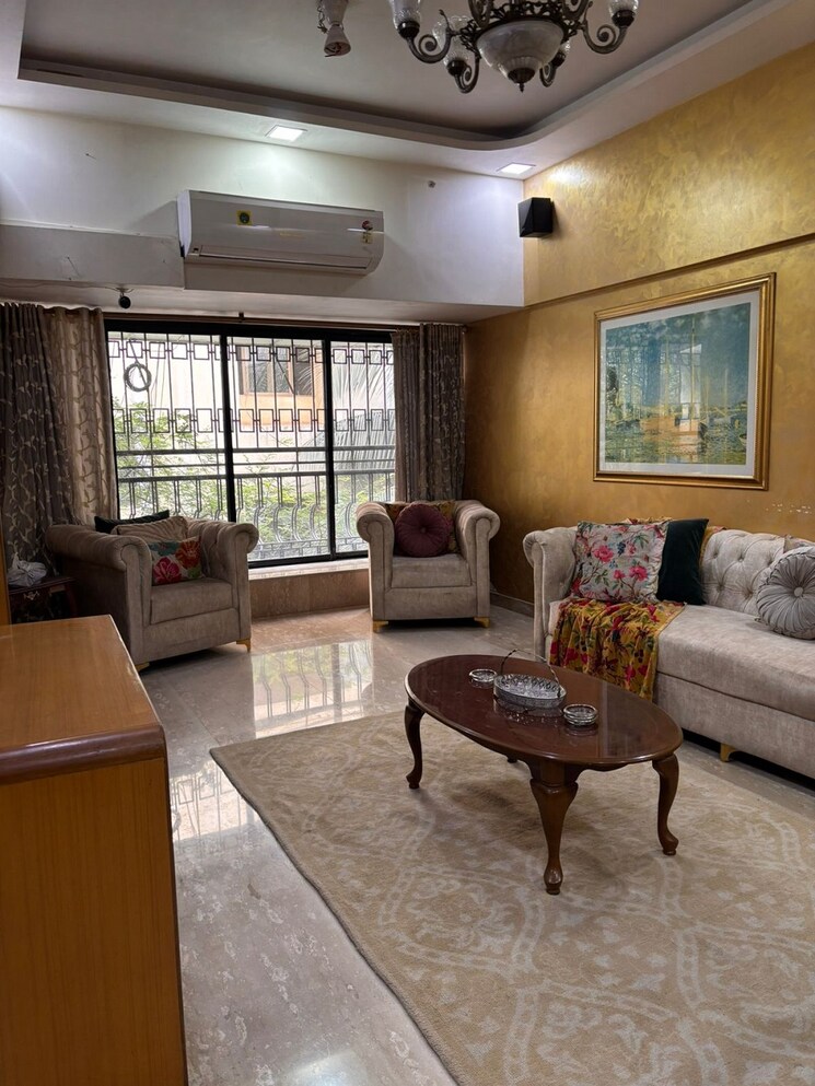 Living Room, khar west 3 Bedroom 1100 Sq.Ft. Apartment In Khar West Mumbai 9677772