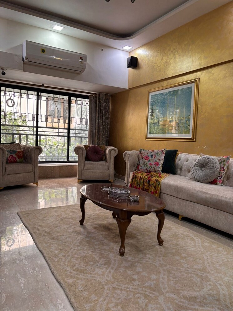 Bedroom, khar west 3 Bedroom 1100 Sq.Ft. Apartment In Khar West Mumbai 9677772