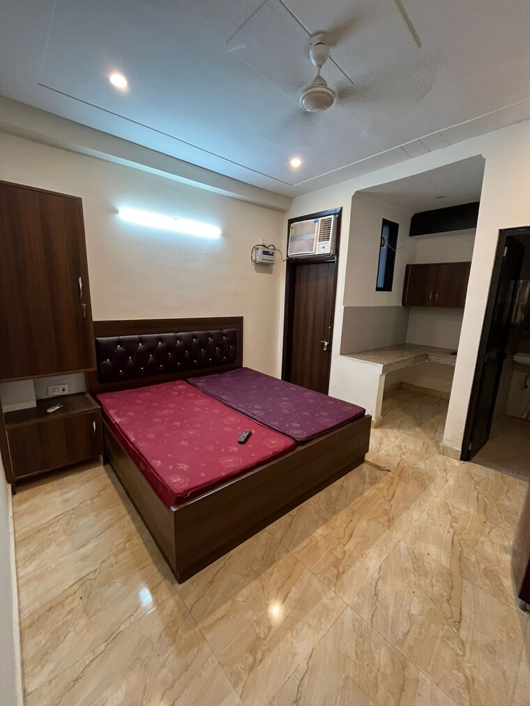 Bedroom, dlf-city-phase-iii 1 RK 320 Sq.Ft. Builder Floor In Sector 24 Gurgaon 9677835